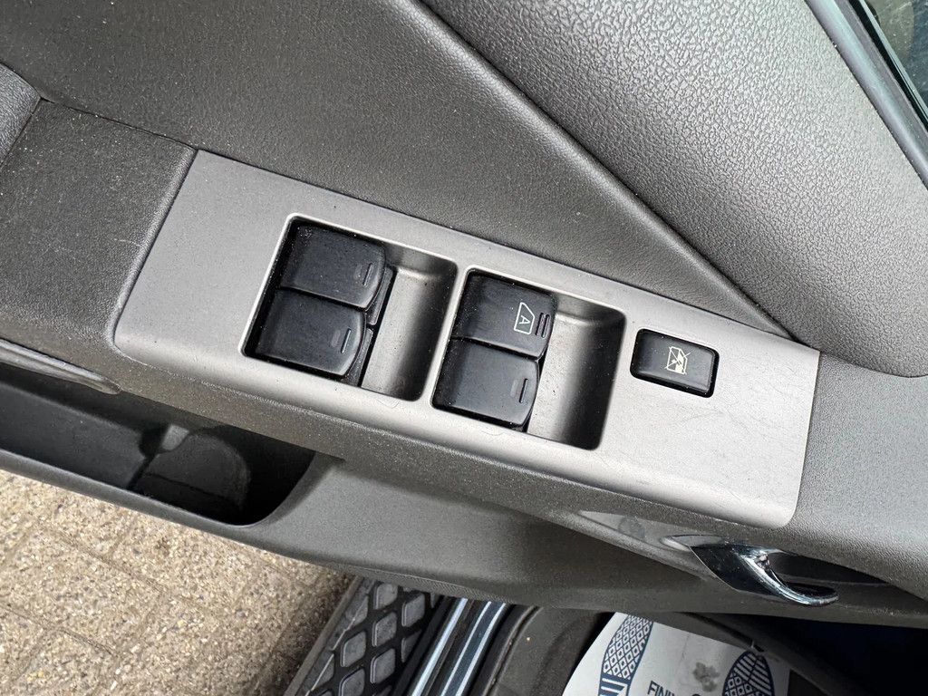 Nissan Pathfinder **2,5D-AIRCO-BELGIAN CAR**