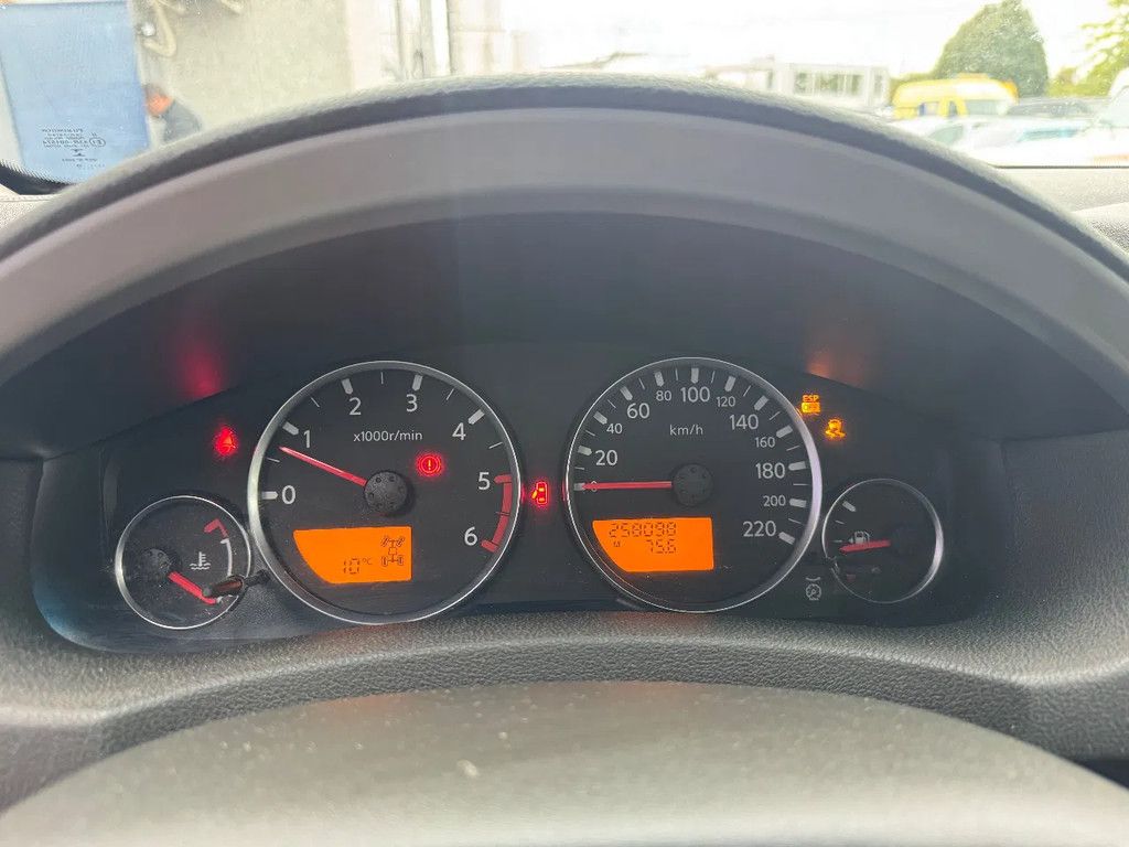 Nissan Pathfinder **2,5D-AIRCO-BELGIAN CAR**