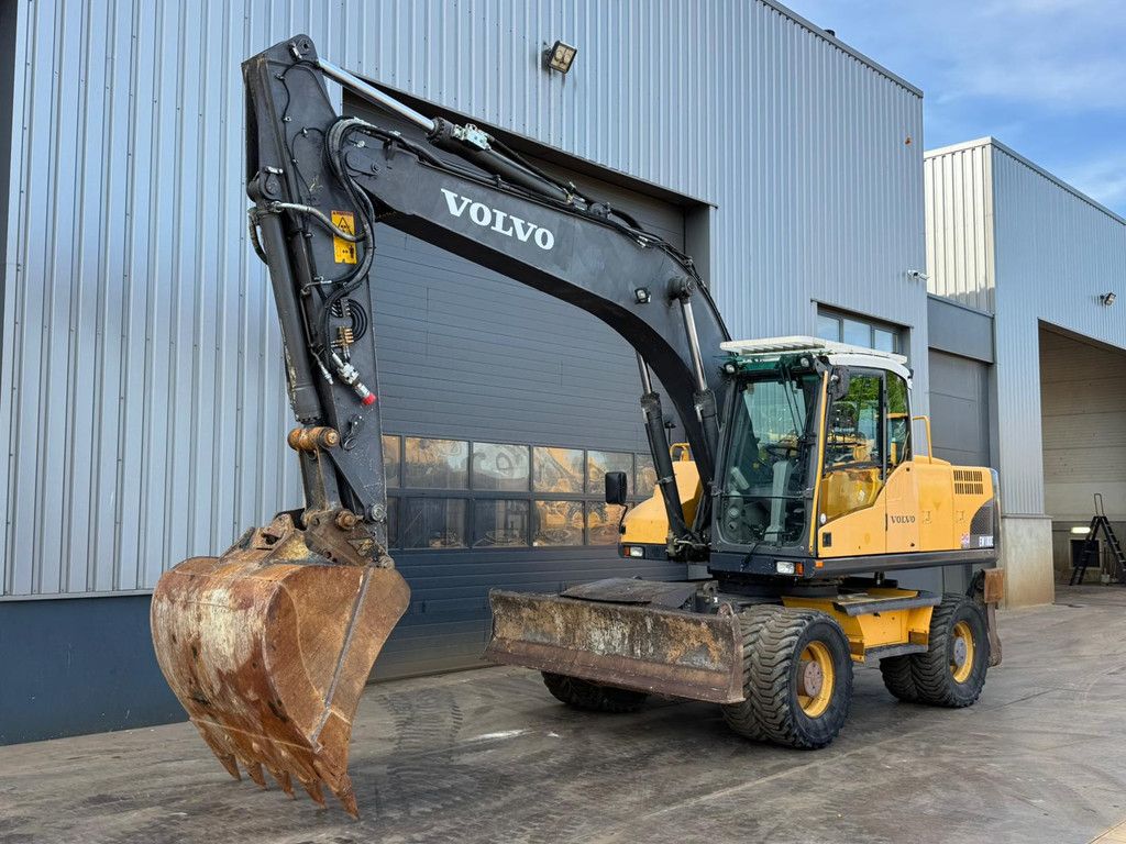 Volvo EW180C