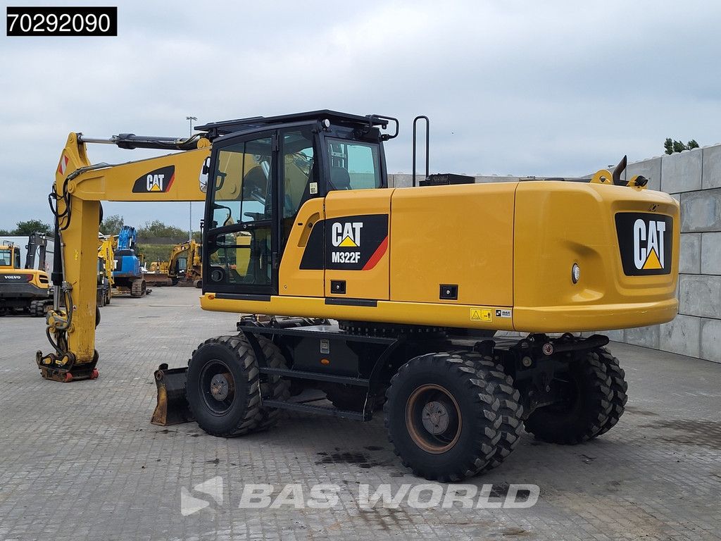 Caterpillar M322 F