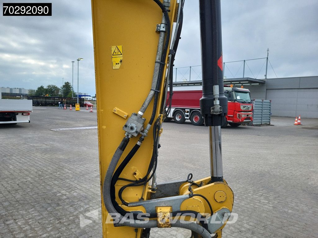 Caterpillar M322 F