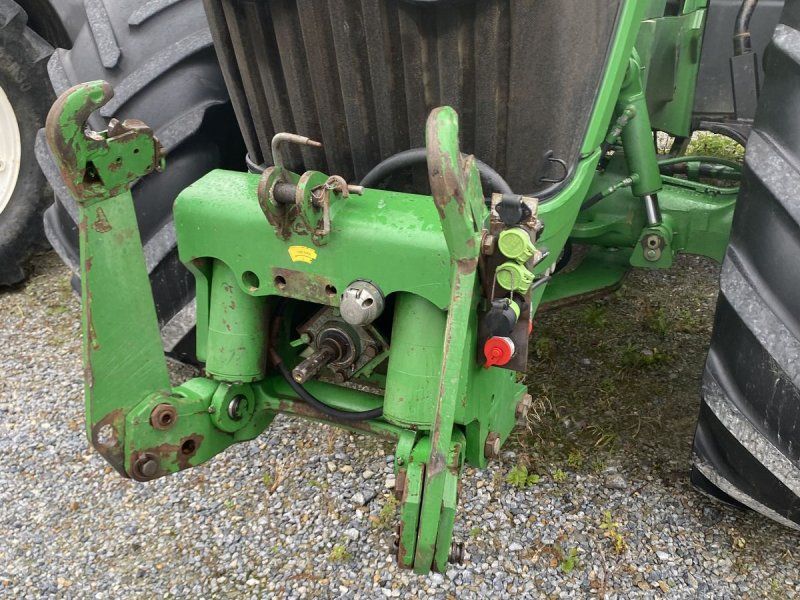 John Deere 7830