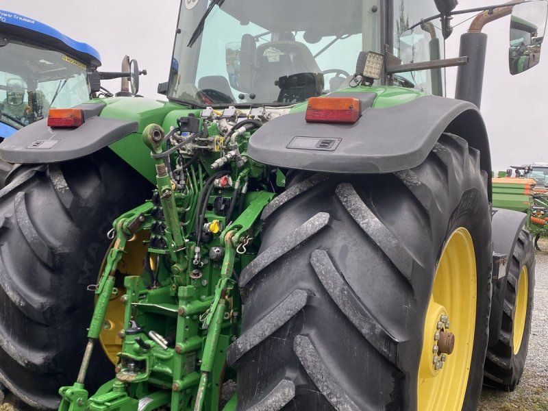 John Deere 7830