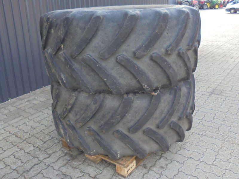 Goodyear titrac DT824
