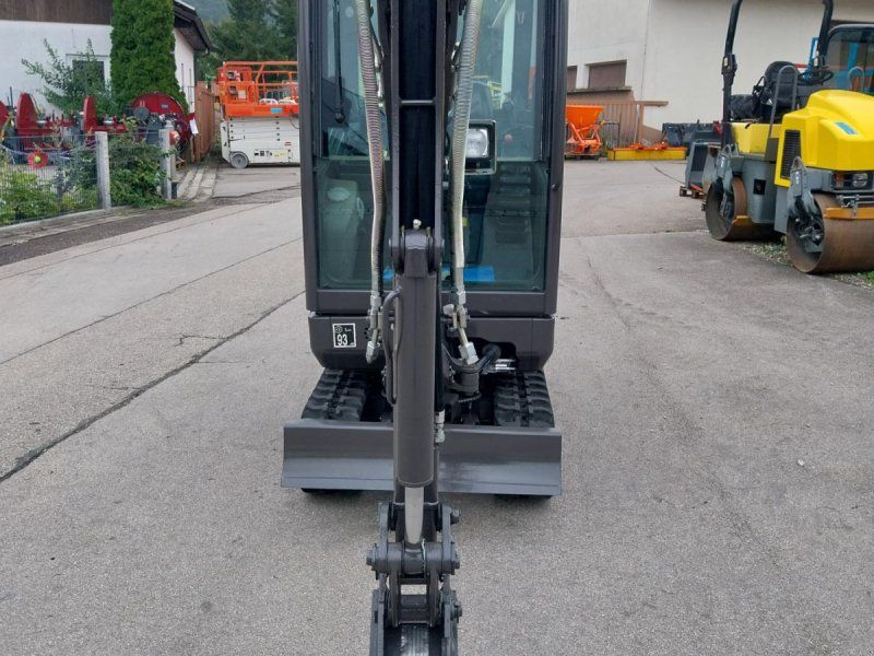 Volvo EC 15 C