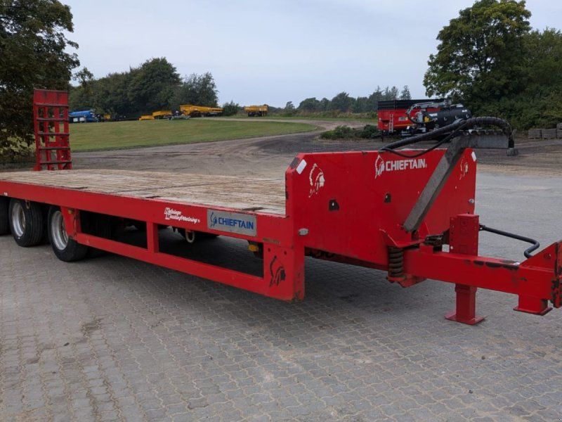 Chieftain CT8x27T 3 akslet Blokvogn