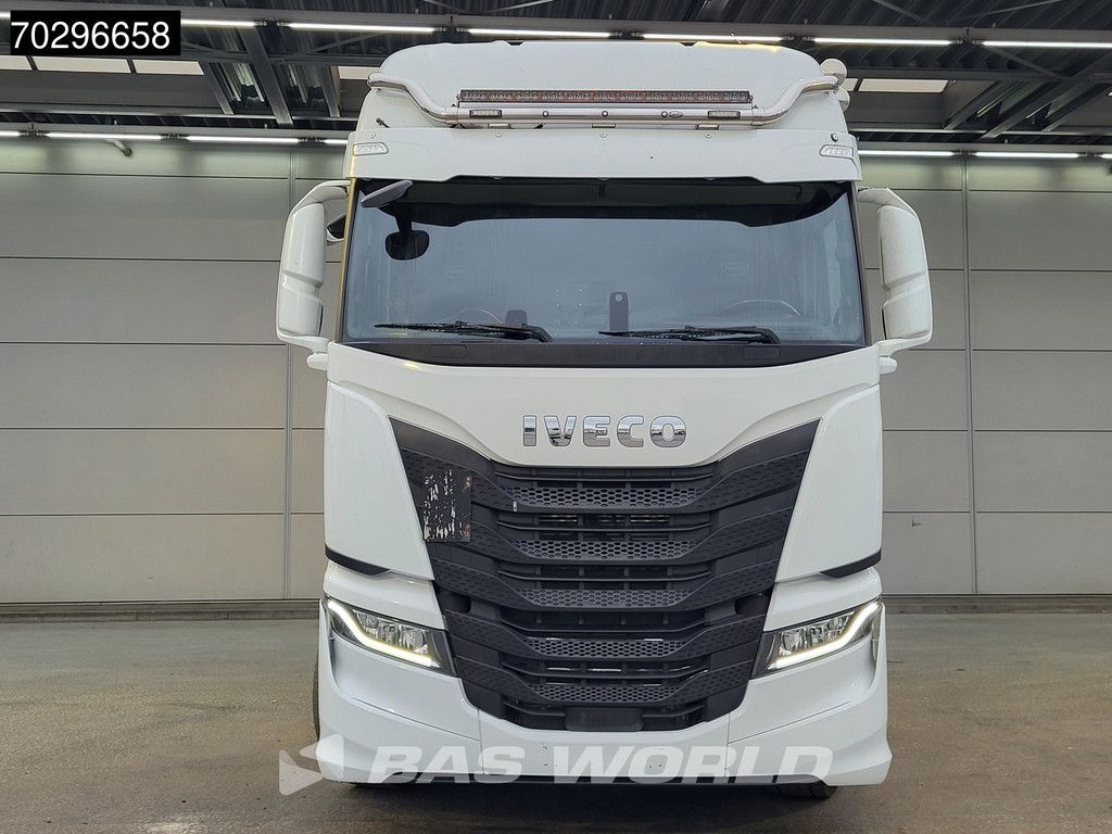 Iveco S-Way 460 4X2 90% Tyres! ACC Navi Euro 6