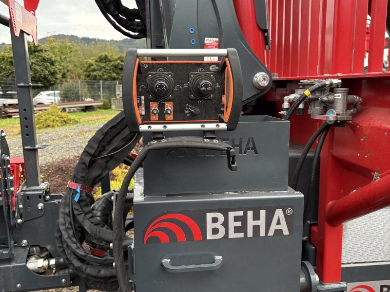 BEHA Rückewagen T1500Z mit 9,3m Z- Kran, Funksteuerung, 500/45-2