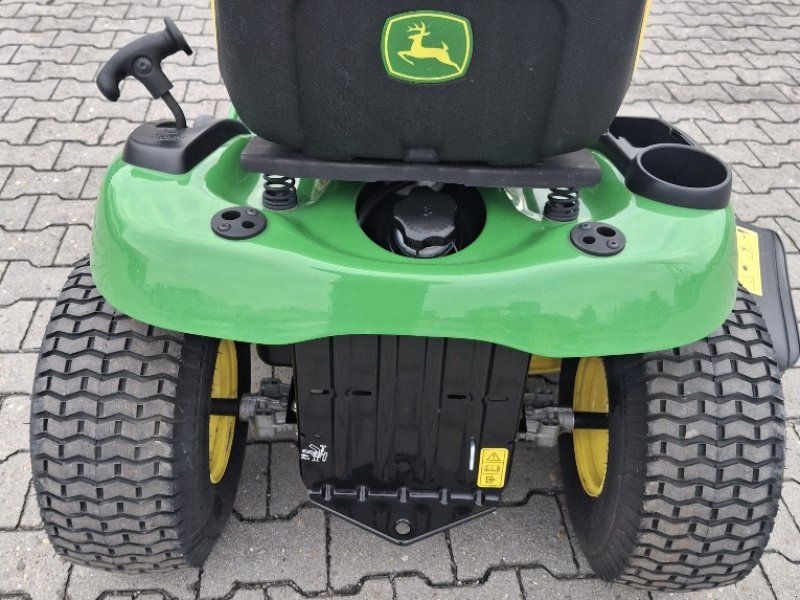 John Deere X107
