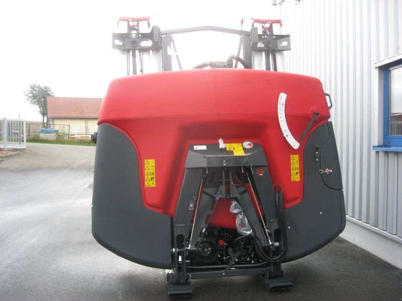 Kverneland iXter B 13 iXspray