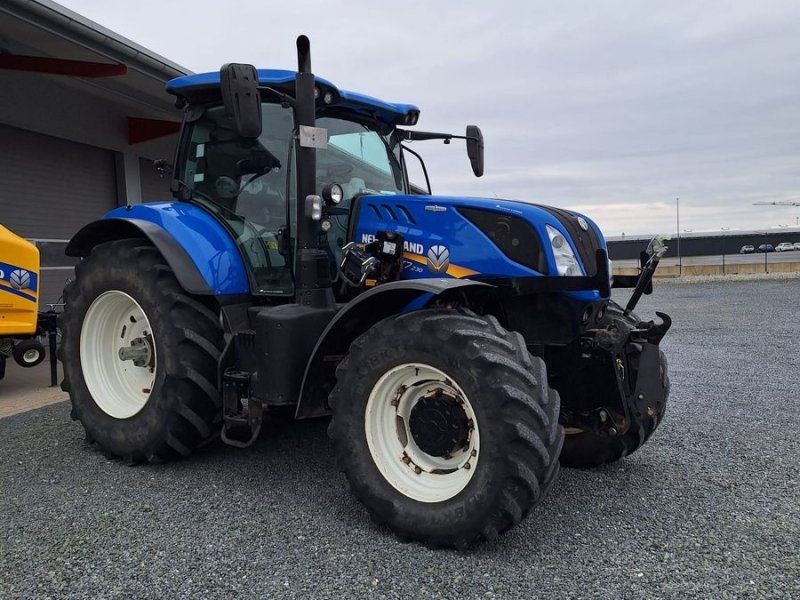 New Holland T7.230 AC