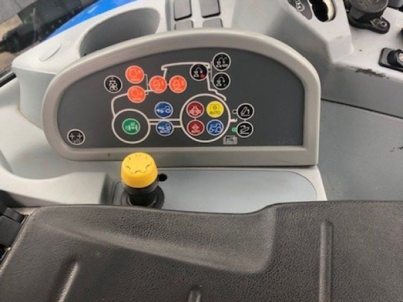 New Holland T 6050