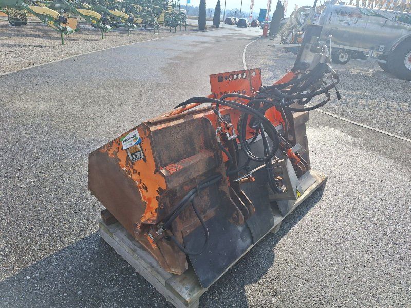 Straßmayr R10 Selbstladestreuer