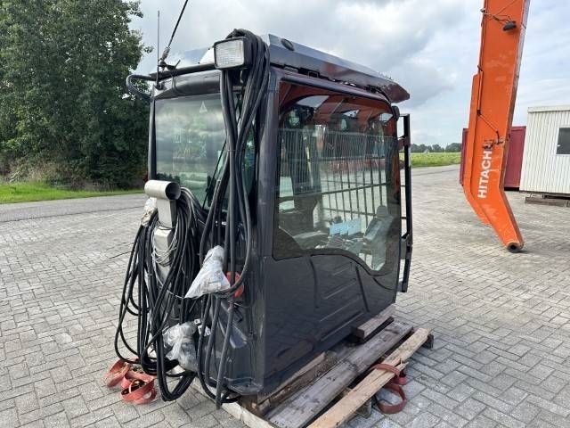 Hitachi ZX 210 LC-5/ 250LC-5/280LC-5