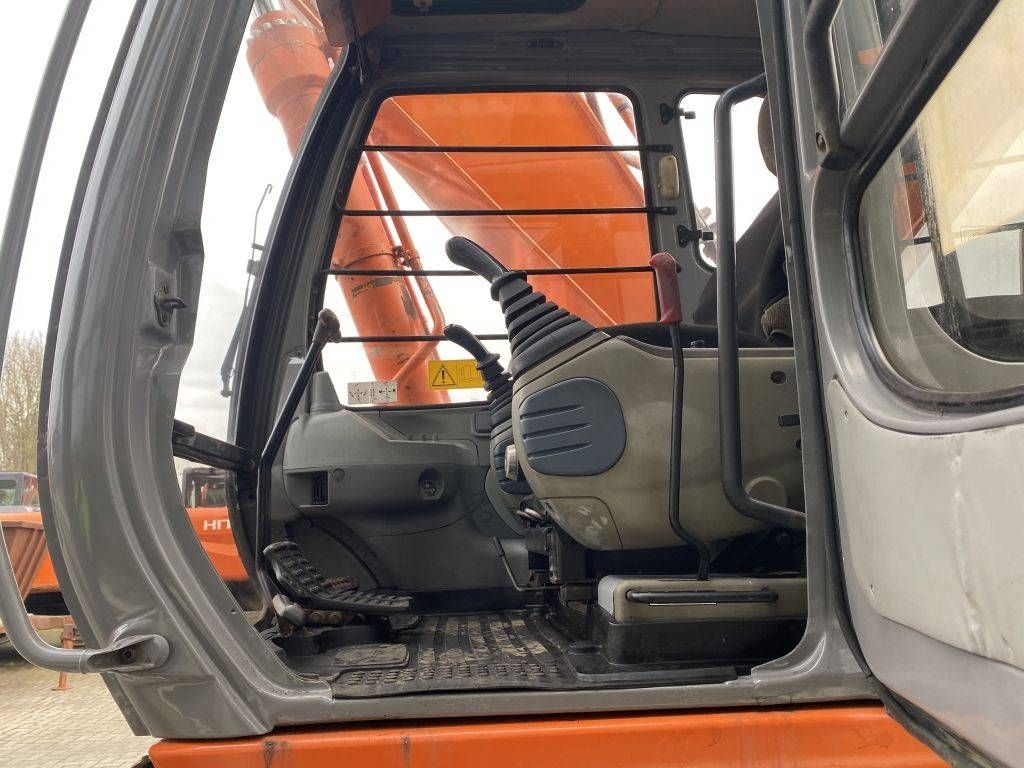 Fiat-Hitachi EX 355