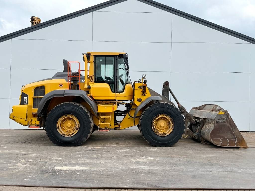 Volvo L120H - 3rd Function / Quick Coupler