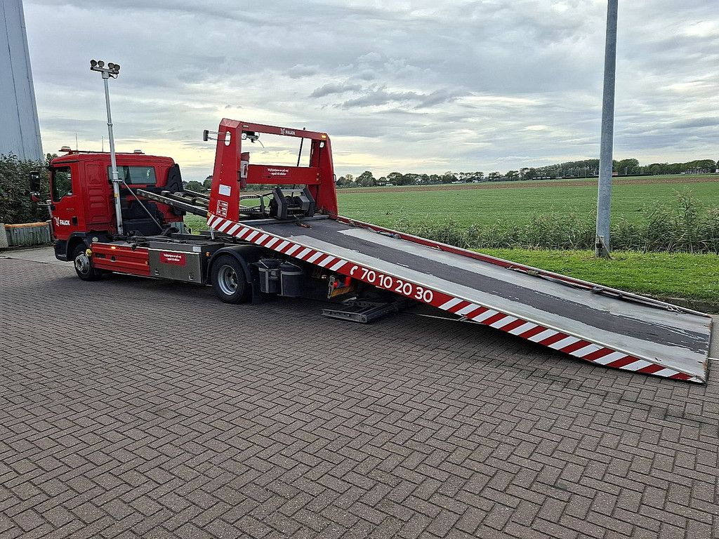M.A.N. 12.220 TGL bottie platform+tow