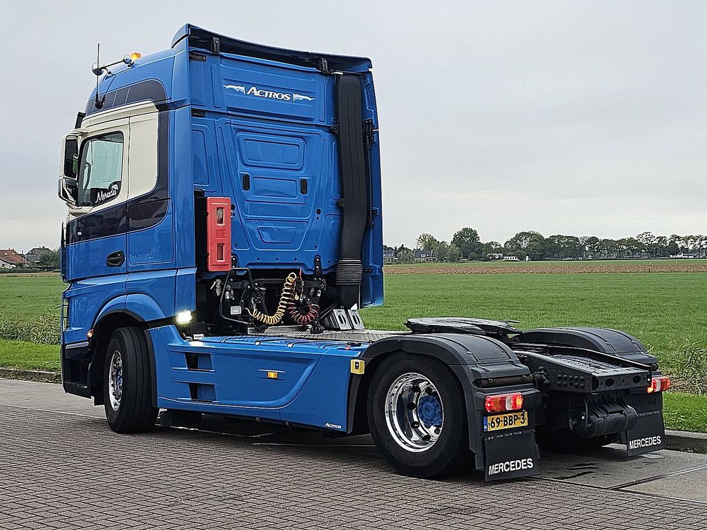 MERCEDES-BENZ ACTROS 1845 LS
