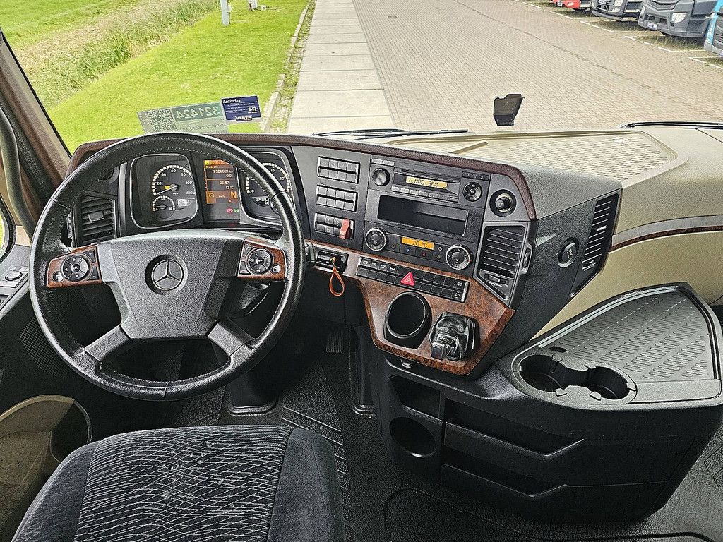 MERCEDES-BENZ ACTROS 1845 LS