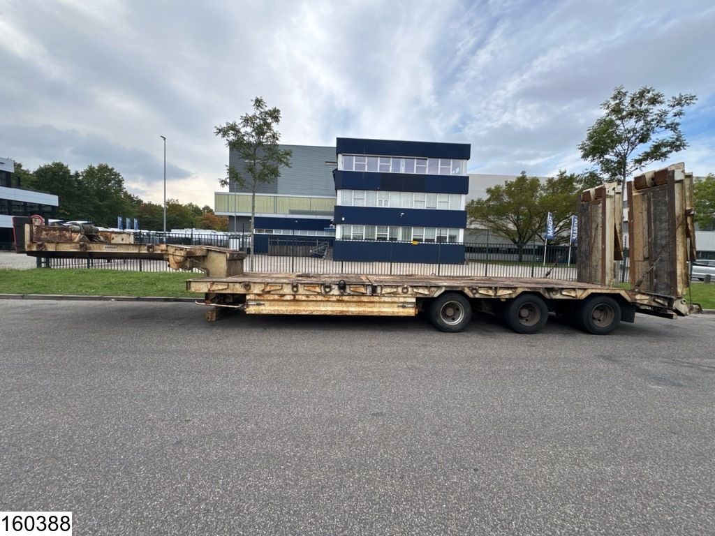 Louault Lowbed 34,000 kg, Steering axle, Hydraulic, Winch