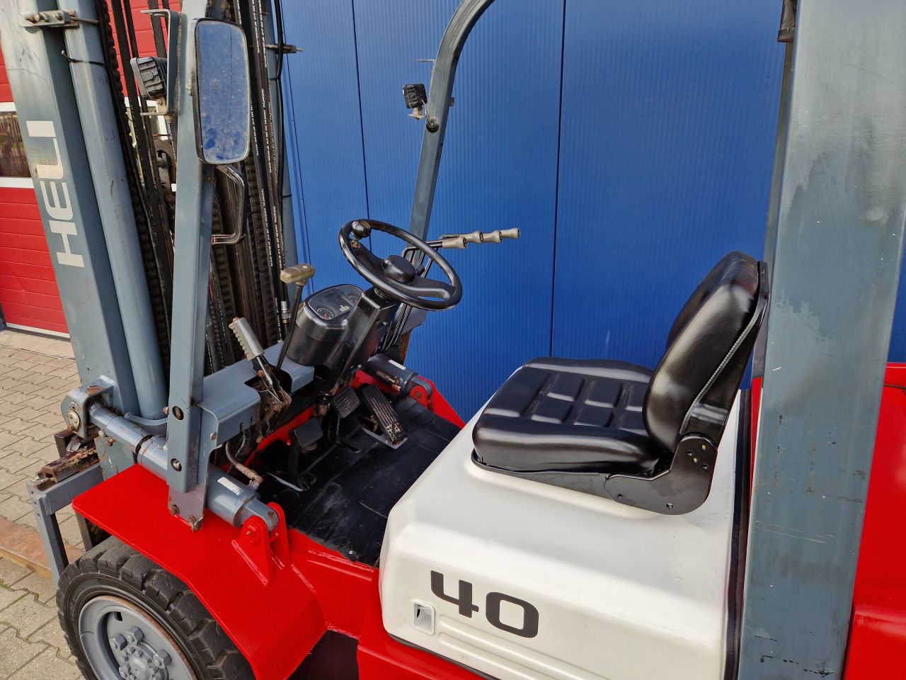 HELI CPCD 40 HEFTRUCK DIESEL 4 TONS TRIPLOMAST BOUWJAAR 2021