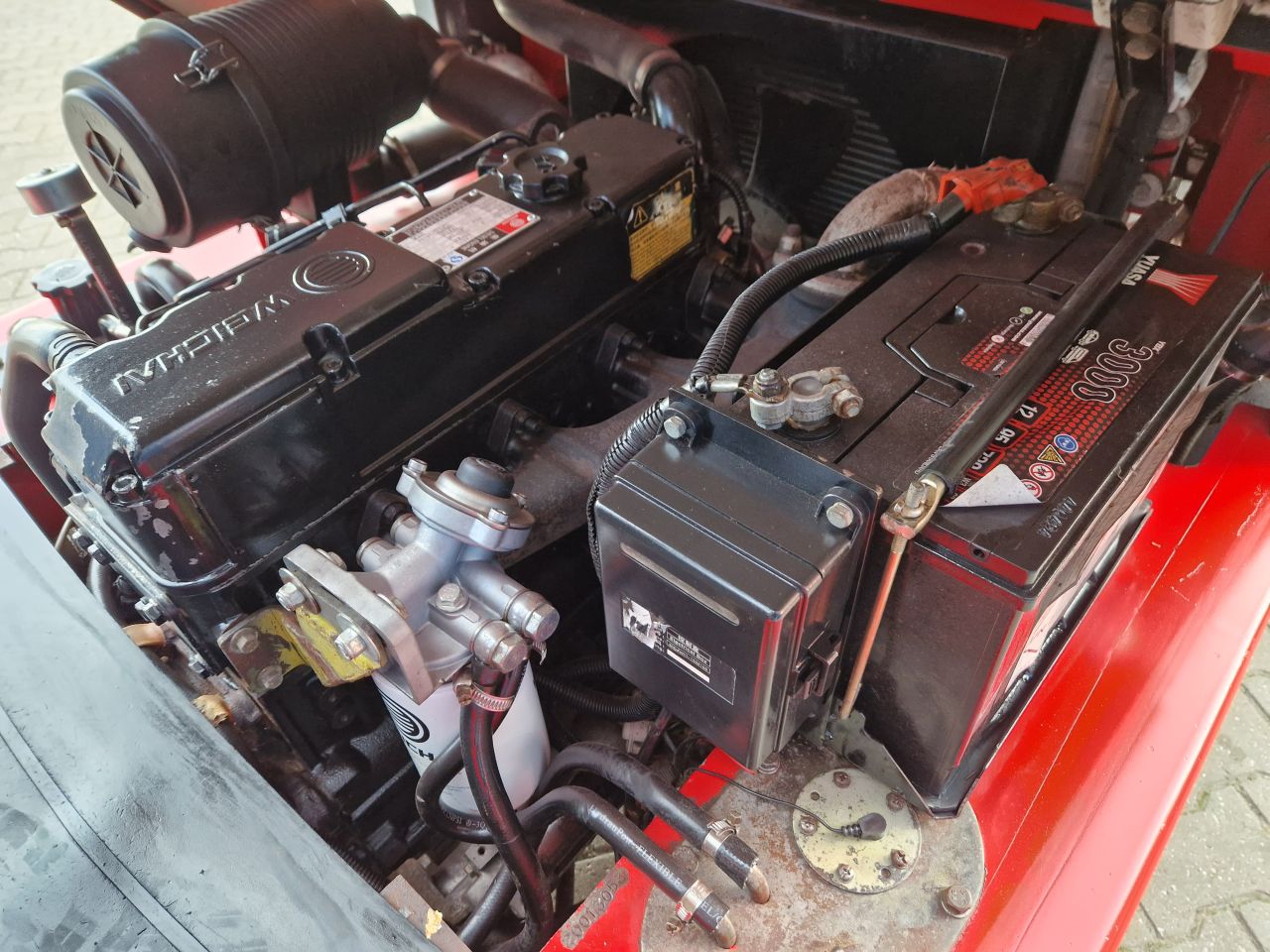 HELI CPCD 40 HEFTRUCK DIESEL 4 TONS TRIPLOMAST BOUWJAAR 2021