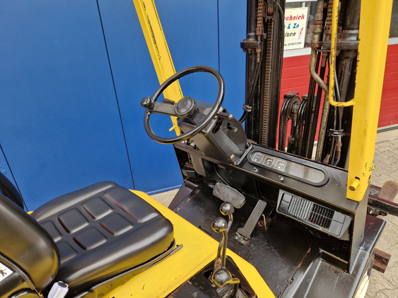 YALE GDP30 HEFTRUCK DIESEL 3 TONS TRIPLOMAST EN SIDESHIFT