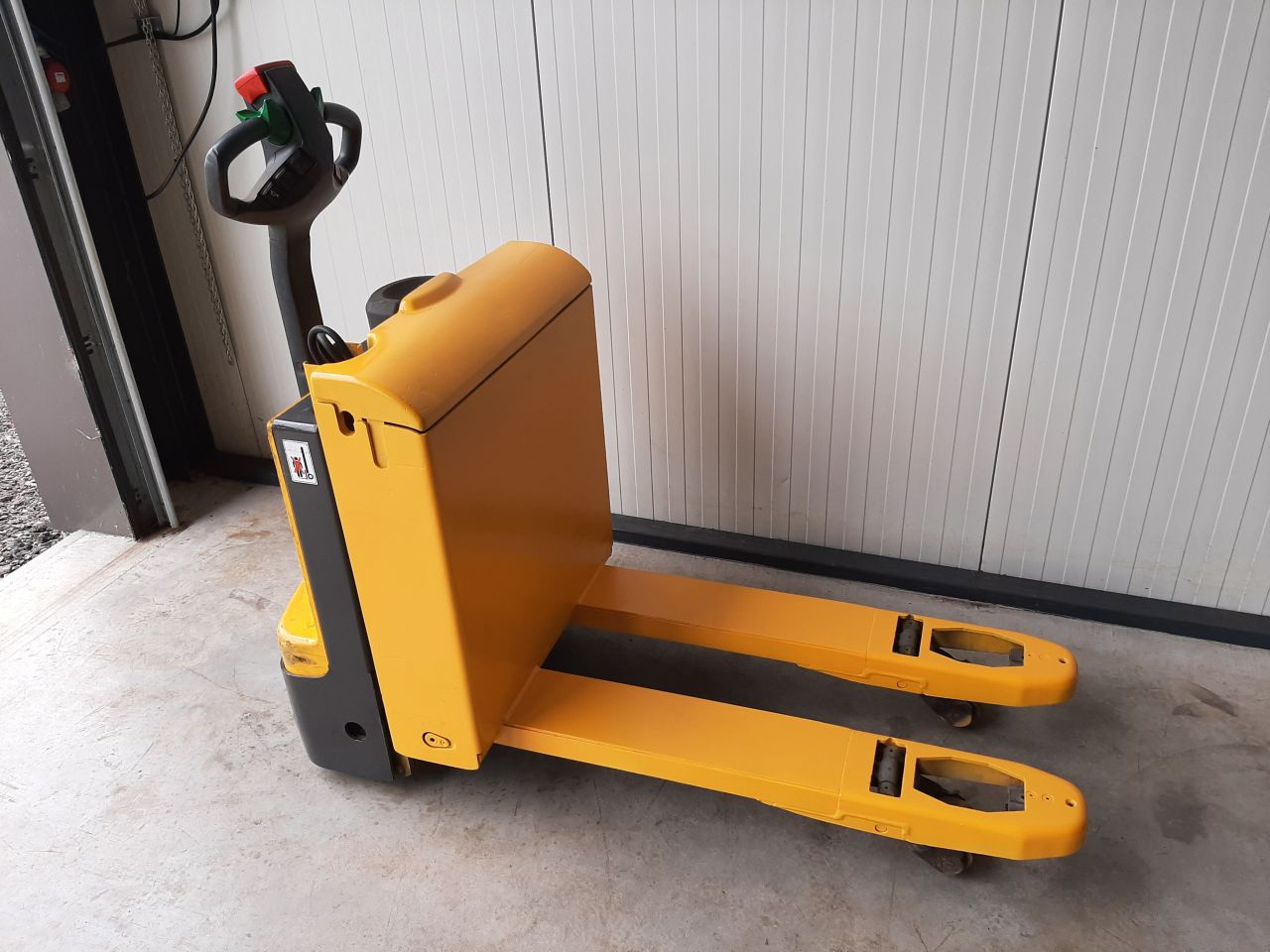 Jungheinrich elektrische palletwagen eje116 accu bj 2022