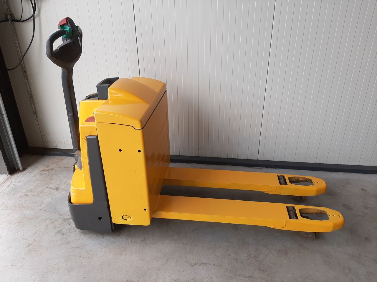 Jungheinrich elektrische palletwagen eje225