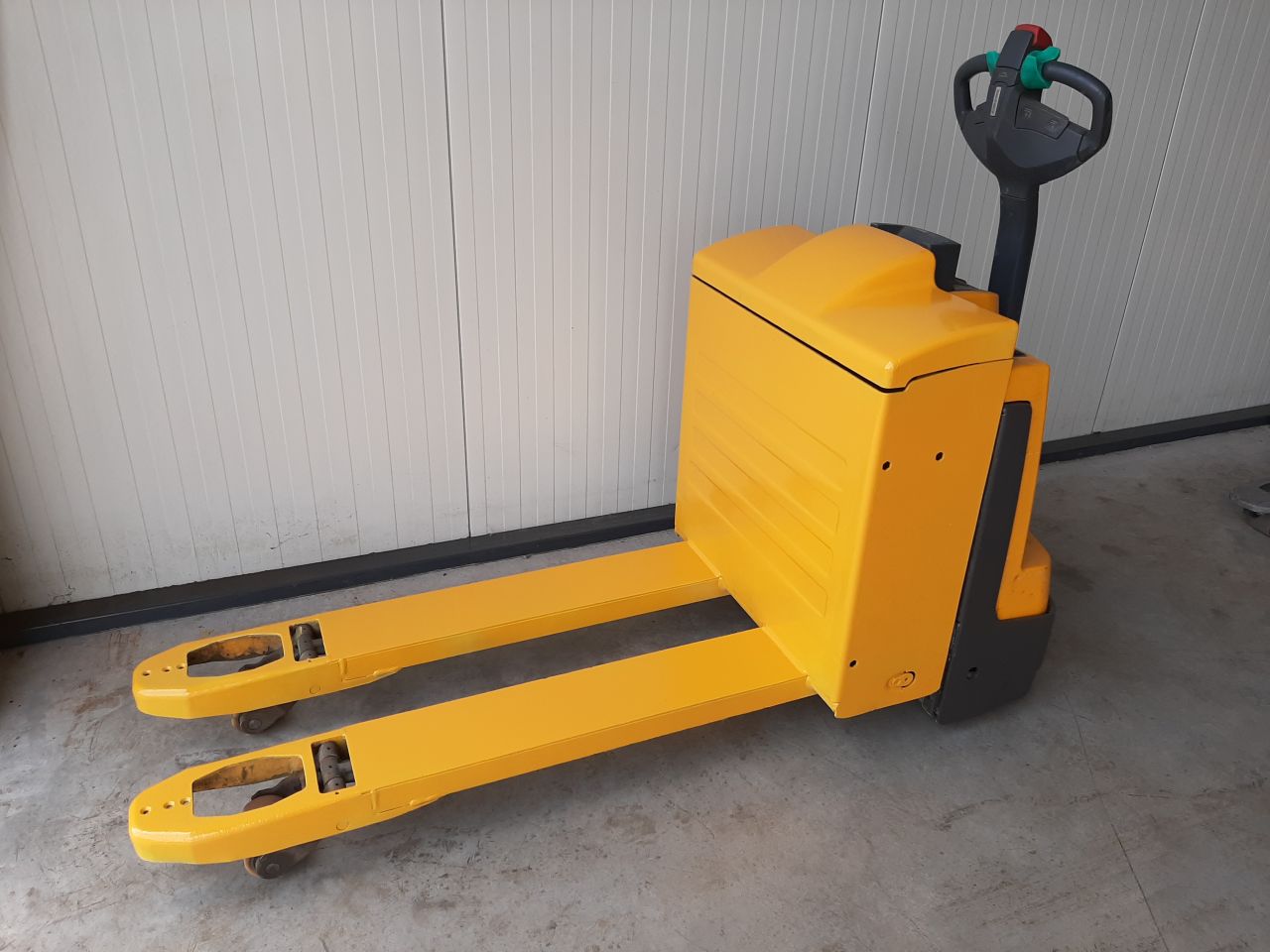 Jungheinrich elektrische palletwagen eje225