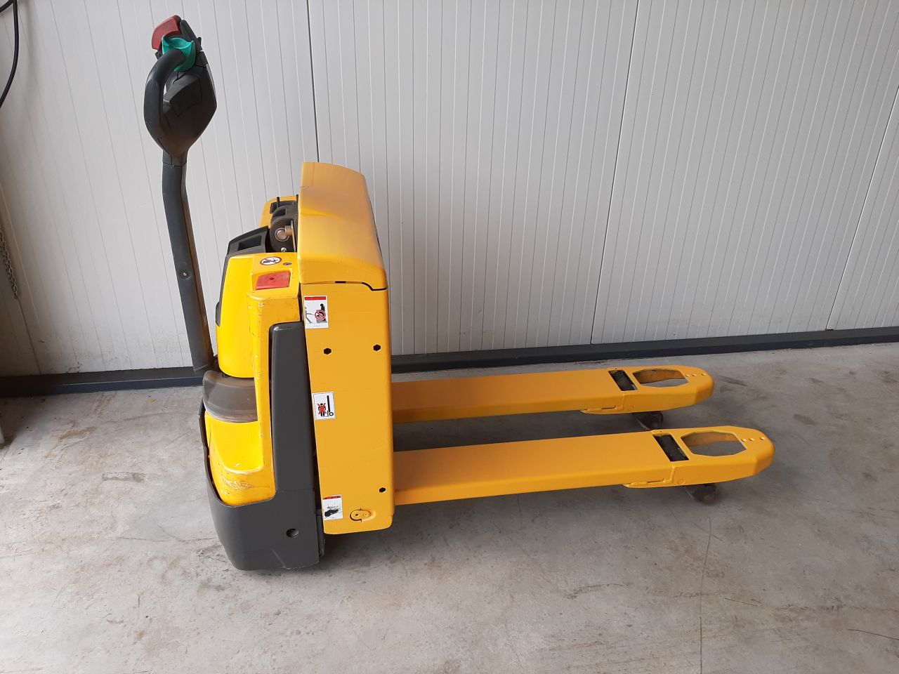 Jungheinrich elektrische palletwagen eje116 accu bj 2019