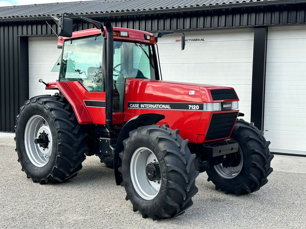 TE KOOP: zeer nette CASE MAGNUM 7120