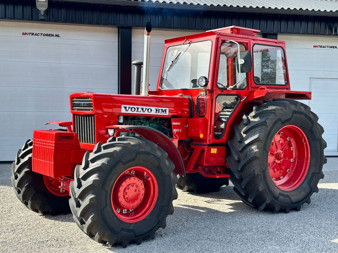 TE KOOP: zeer nette VOLVO BM-814