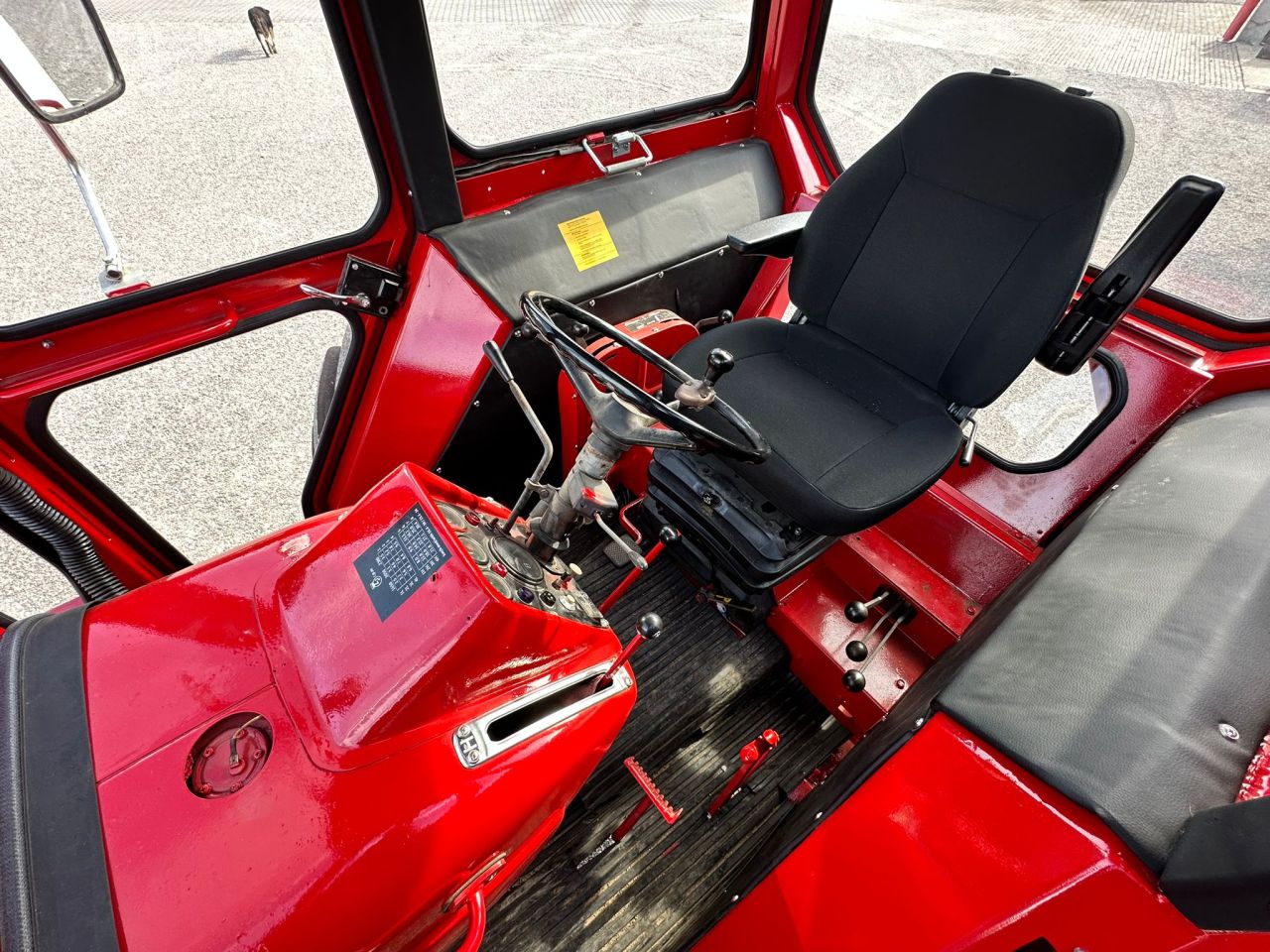 TE KOOP: zeer nette VOLVO BM-814