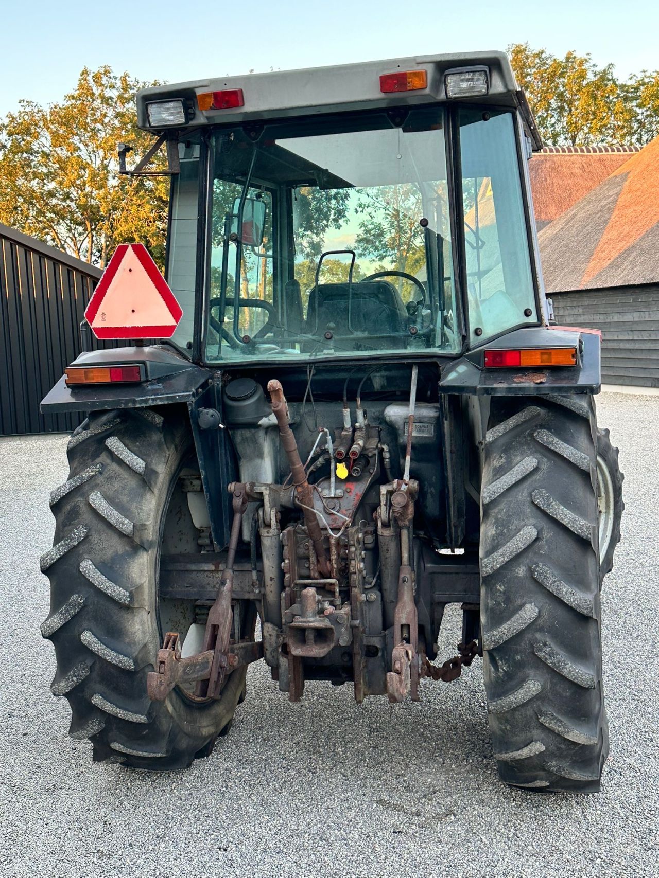 TE KOOP: zeer nette MASSEY FERGUSON 3050