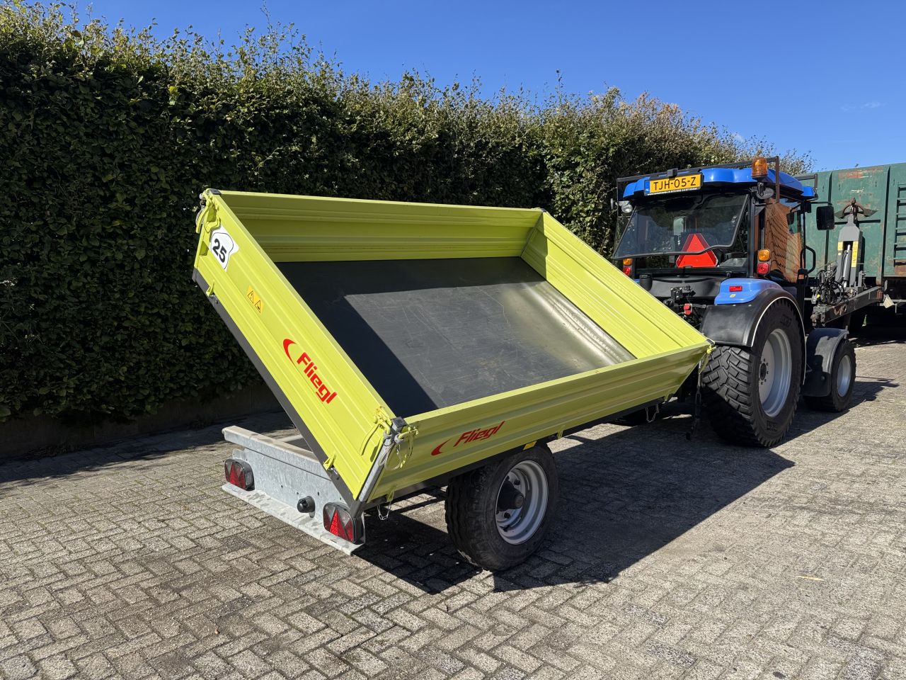 Fliegl EDK25 3 zijdige kipper !