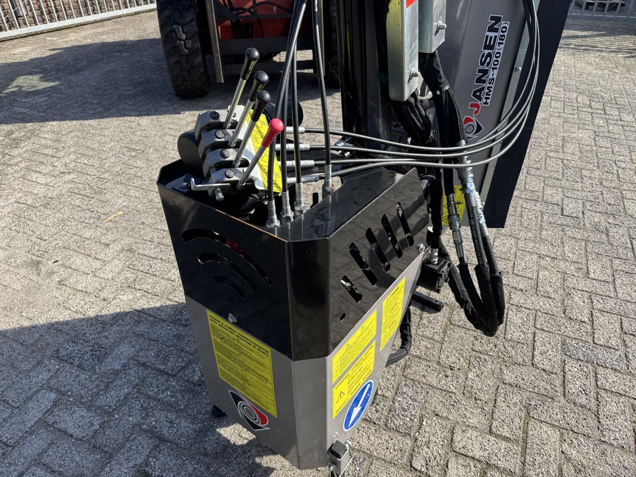 Jansen arm klepelmaaier HMS 100 met heggenschaar
