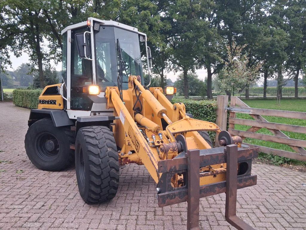 Liebherr 509 shovel met lepels