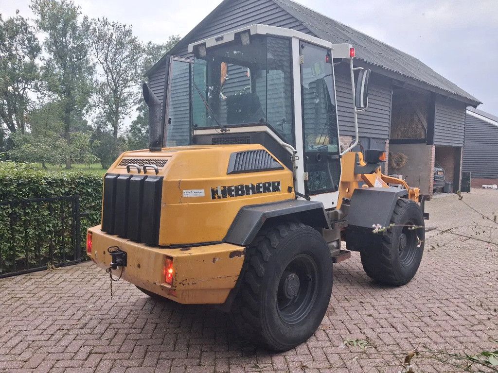 Liebherr 509 shovel met lepels