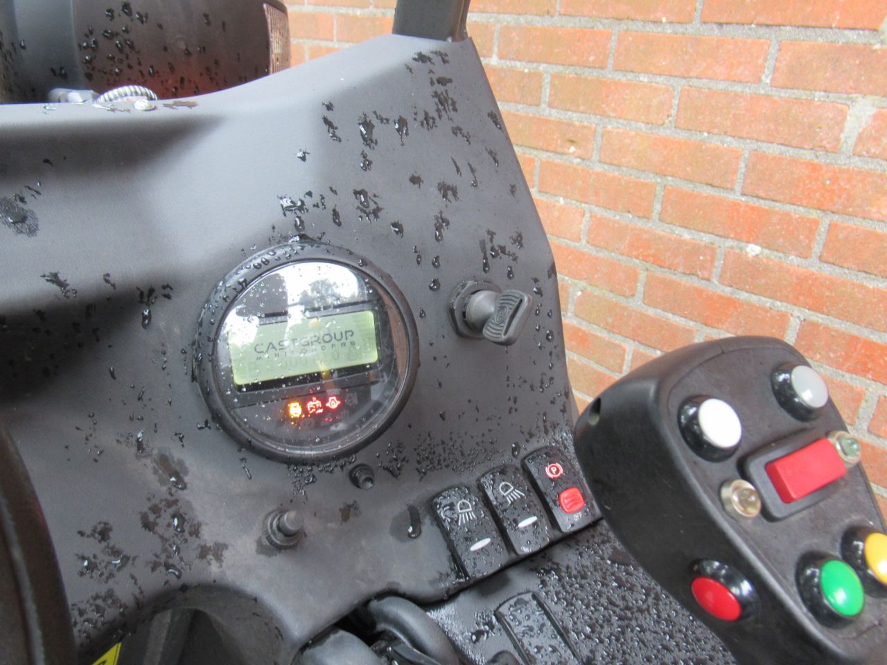 CAST TLX KNIK SHOVELTJE SNELWISSEL EN BAK KUBOTA MOTOR