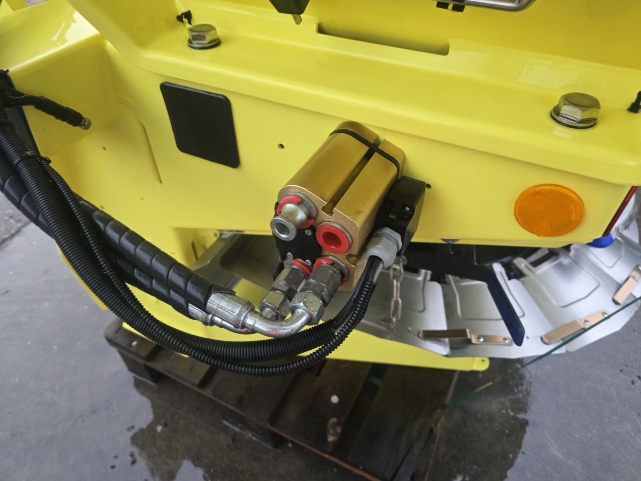 Ammann Splittstreuer Rauch axeo 18.1 C