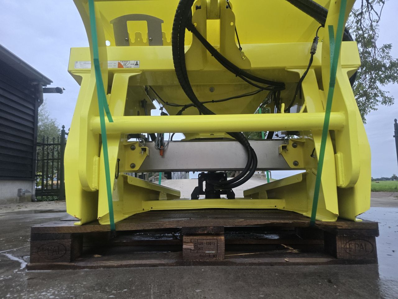 Ammann Splittstreuer Rauch axeo 18.1 C