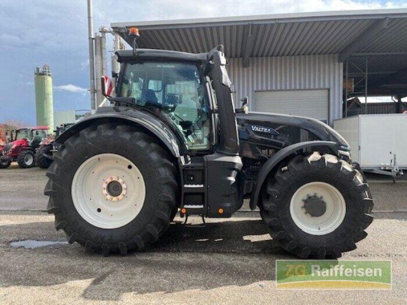 Valtra Q 305 mit Rüfa