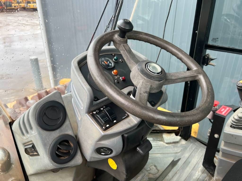 CAT CP76