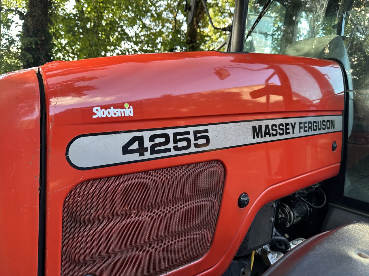 Massey Ferguson 4255
