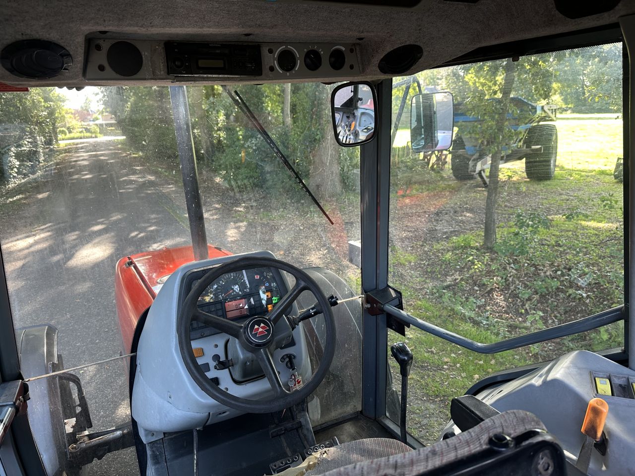 Massey Ferguson 4255