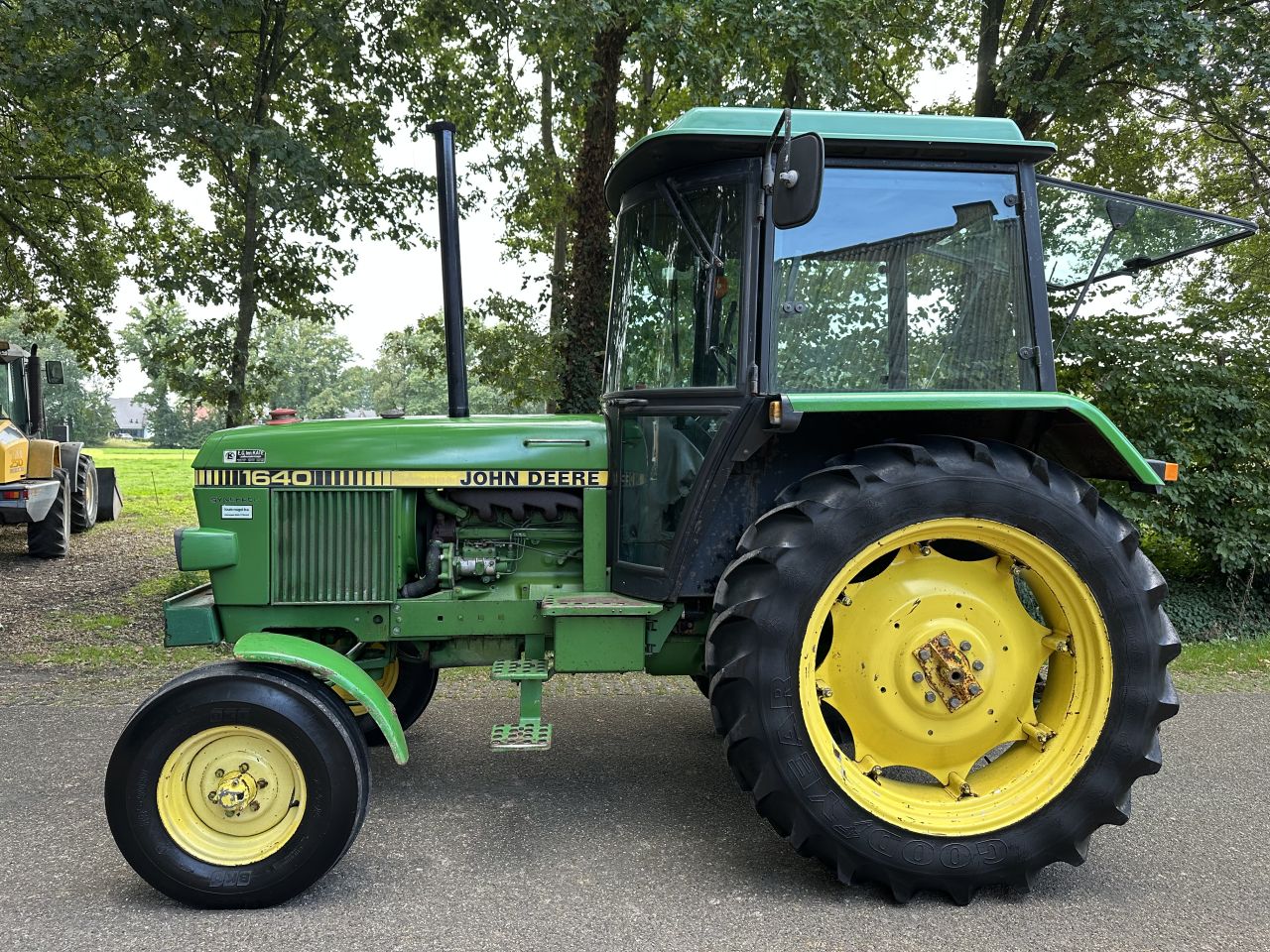 John Deere 1640