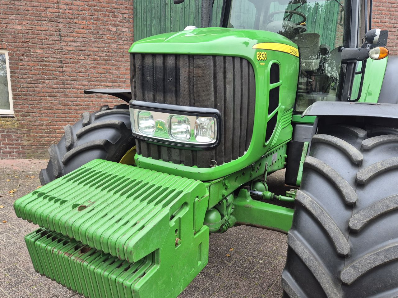 John deere 6930