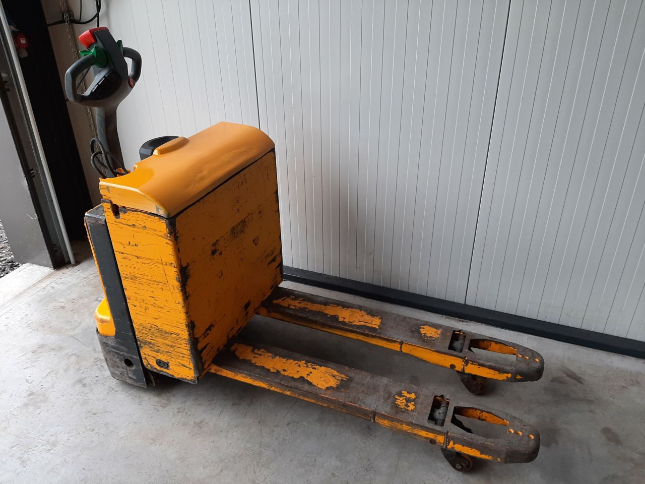 Jungheinrich elektrische palletwagen eje116 accu bj 2016