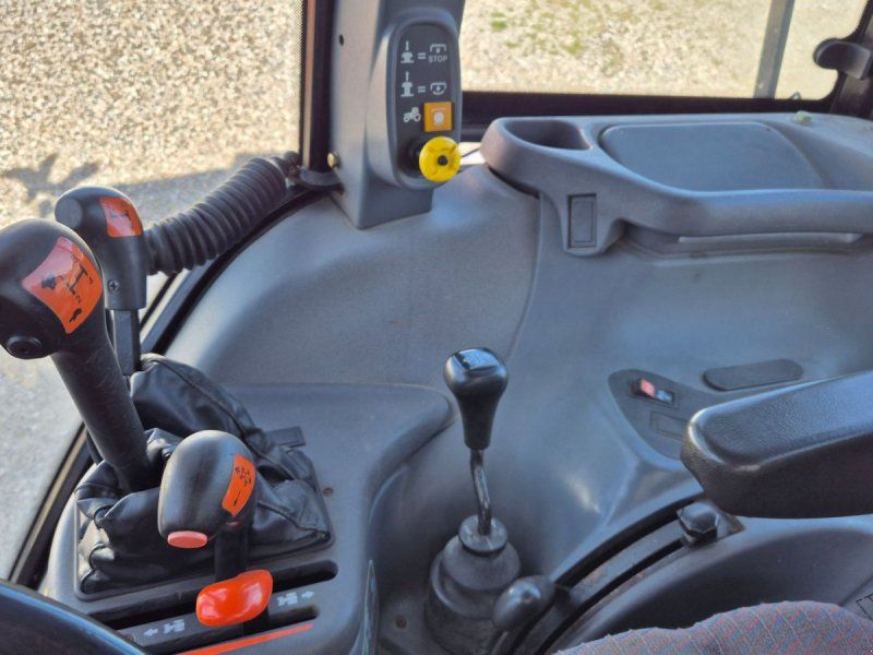 New Holland TS90 2 WD